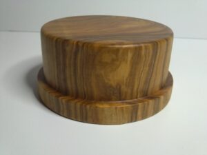 Peanas redondas de madera